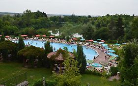 Хотел Гривица